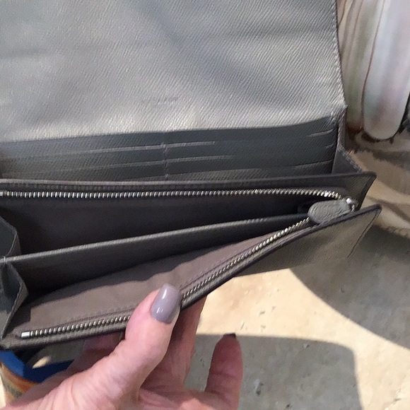 Coach Wallet - Picture 2 of 3